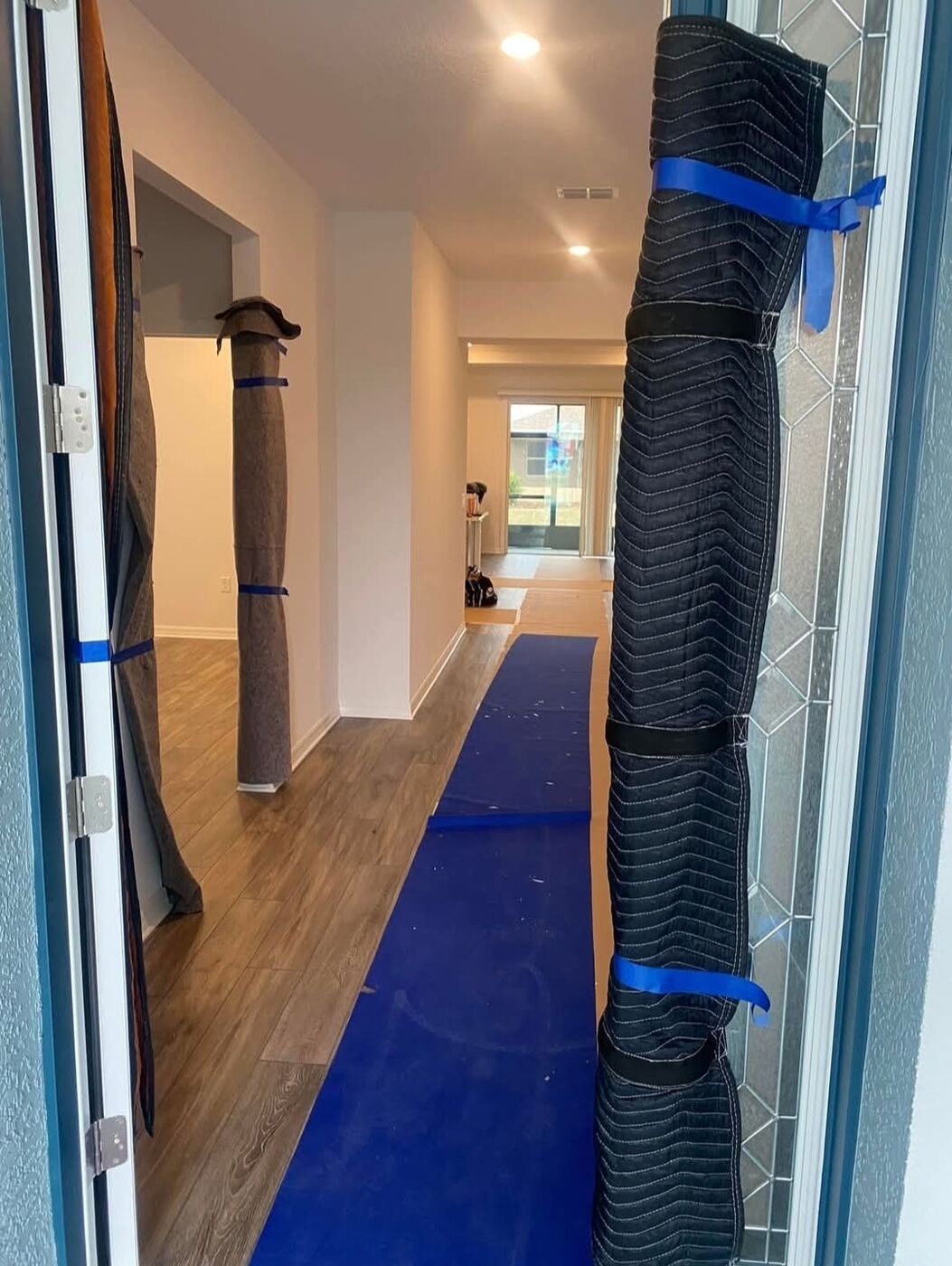 Floor and door-frame protection during a residential move — Dallas–Fort Worth